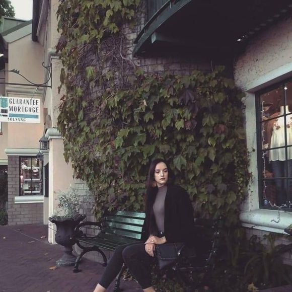 Meet your Posher, Athena - Picture 1 of 1